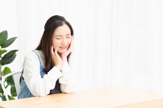 抜歯矯正は本当に非抜歯矯正より難しい?
