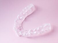 マウスピース矯正で治らない人は？難しい5症例を歯科医が解説
